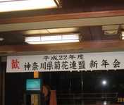 i0